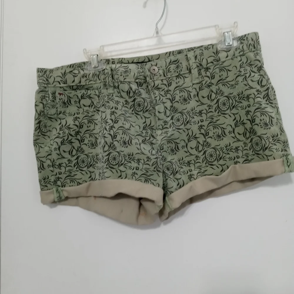 Cult of Individuality Green Corduroy Floral 3 Pocket Shorts